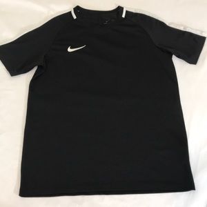 Dry Fit Nike shirt